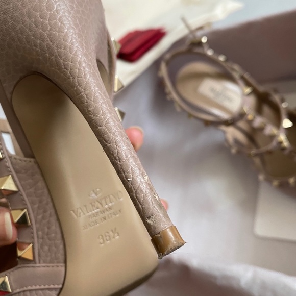 SOLD Valentino Rockstud Leather Slingback Pumps - Picture 9 of 11
